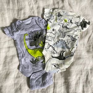 2 Gerber Preemie NICU baby boy Short Sleeve Bodysuit bundle lot